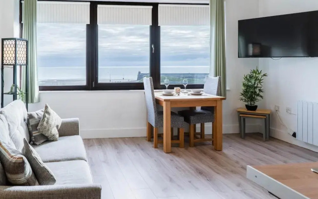 The Lighthouse - 1 Bedroom Apartment - Saundersfoot