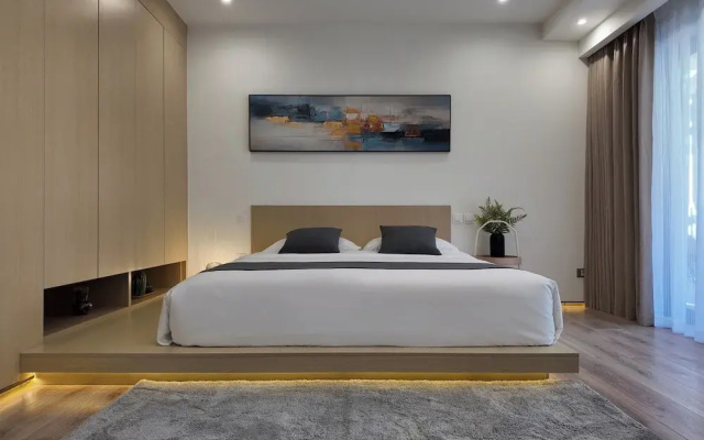 CCLUX Suites-Port Hub & Express Check-in