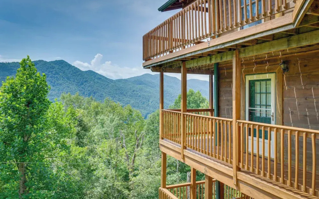 'skyview Retreat' Cabin w/ Mountain Views!