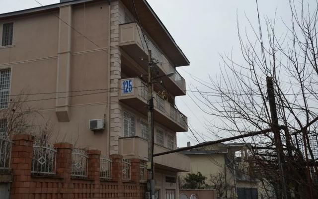 HOTEL125