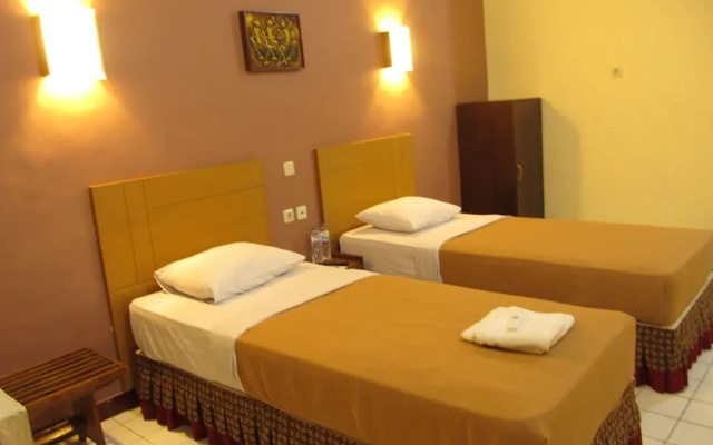 Hotel Lestari Near Lippo Plaza Mall Jember