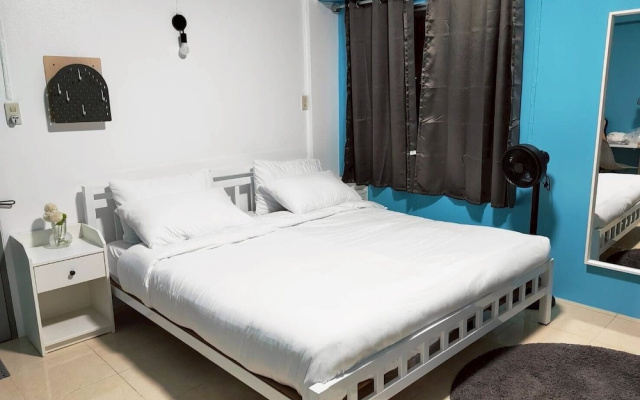 Stay with Ease at Grand Residence 12