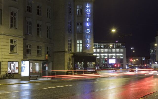 Hotel Ritz Aarhus City вид на фасад