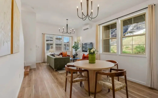 Marbella Lane Nohea Stylish Home Makaha