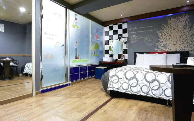 Shim Hotel