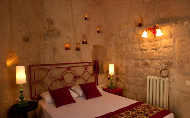 Hezen Cave Hotel