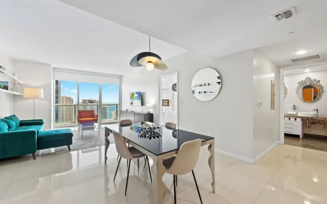 Icon Brickell Luxury Residences & W Hotel