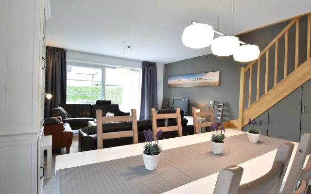 Elegant Holiday Home in de Haan with Fenced Garden