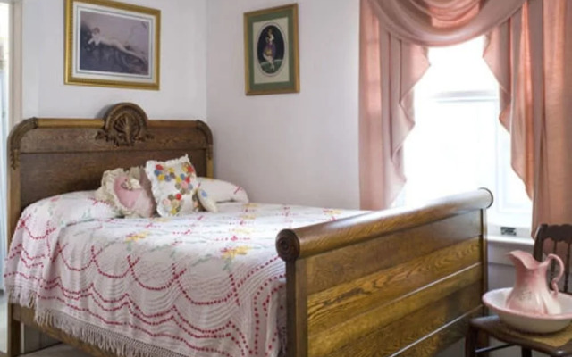 The Bayberry Inn