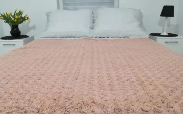 Luksusowy apartament z widokiem na jezioro
