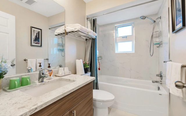 3 bd Home Aberdeen Center Elevate Rooms