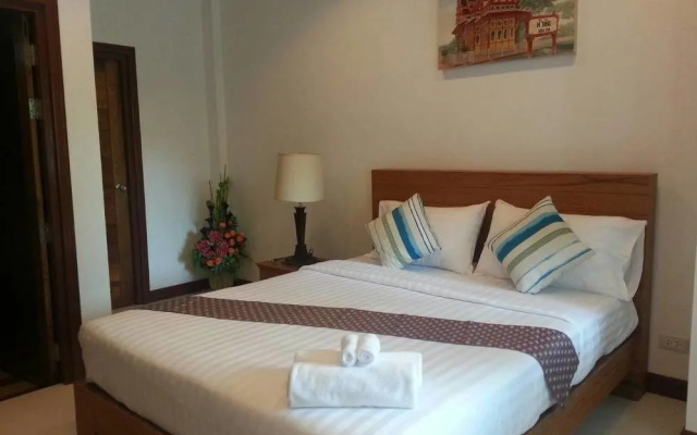 Baan Ekamporn 2