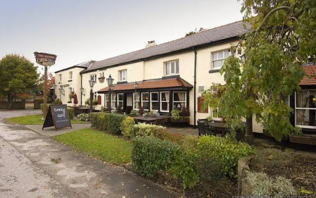 Premier Inn Knutsford (Mere)