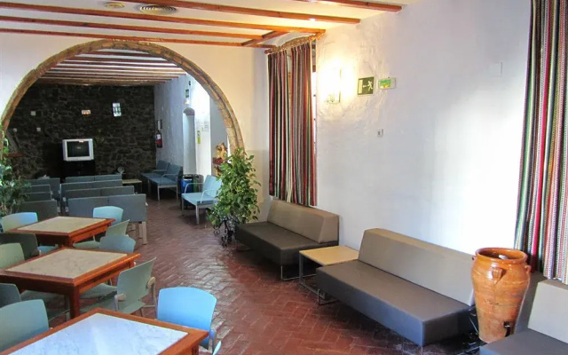 Albergue Inturjoven El Bosque