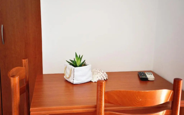 Sunrise Studio Apartments 3