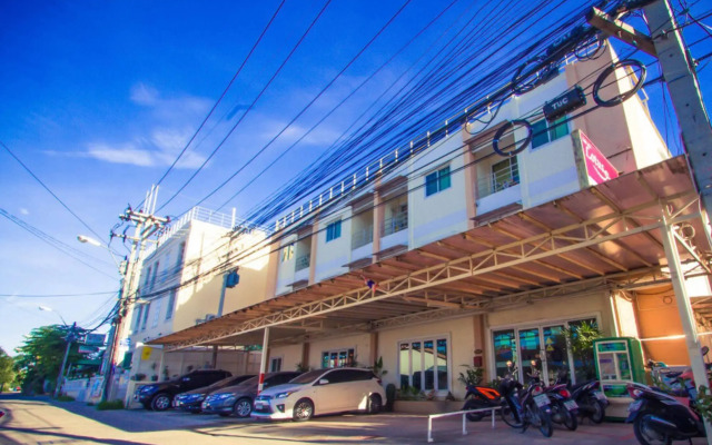 Lotus Suite Hua Hin