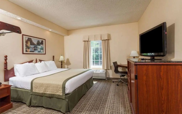 Baymont by Wyndham Columbia Maury