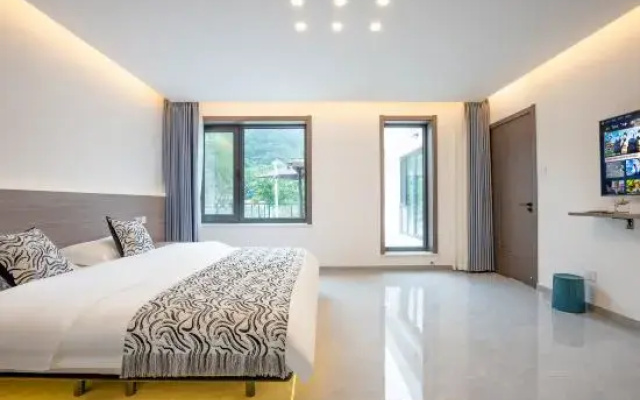 Enjoy Freedom Guesthouse (Mutianyu Great Wall Store)