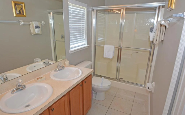 739SJW Sweet Escape Florida 5 Br villa by RedAwning