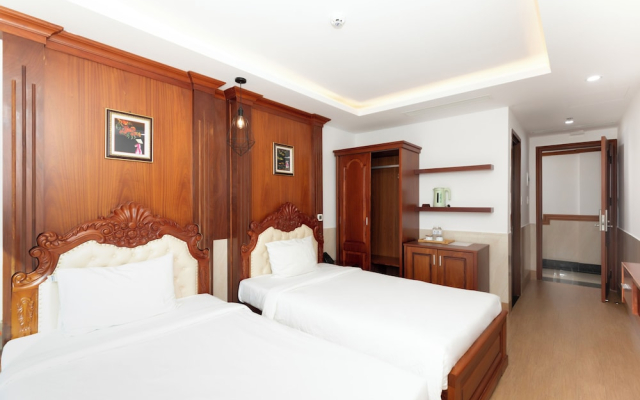 Quan Cuong Hotel