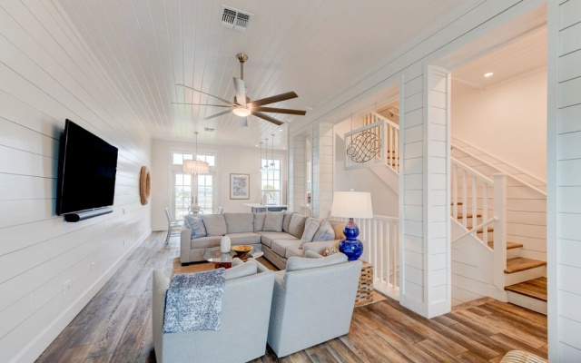 Blowfish Bungalow