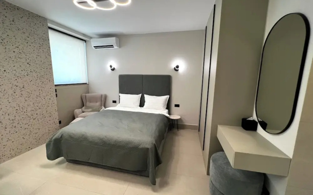 Golden Beach Suites