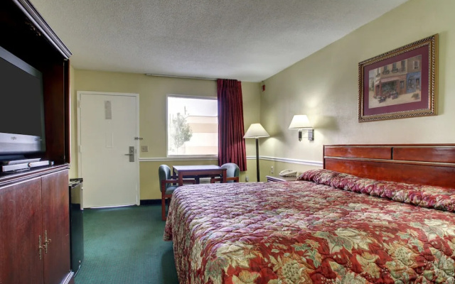 Econo Lodge Montgomery