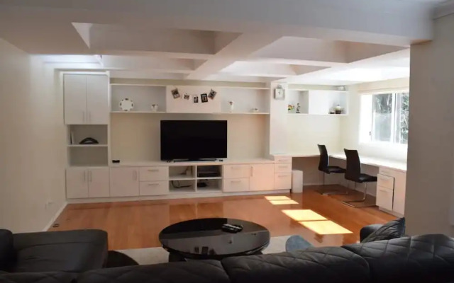 Idyllic & Spacious Family Home