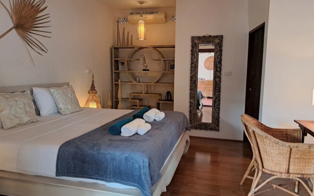 Laura's Guest House - adult only -