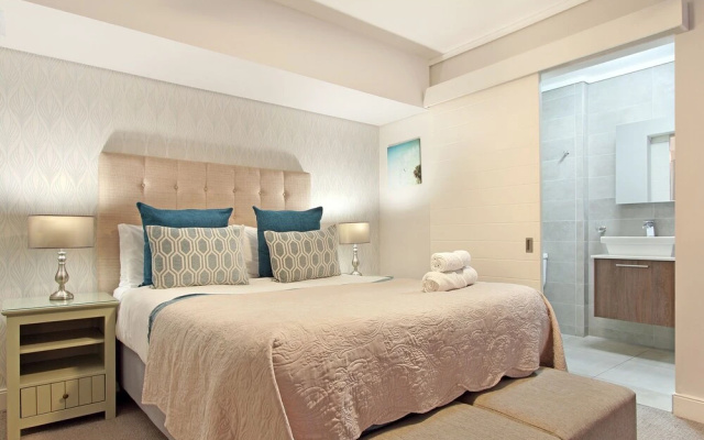 WatersEdge Aparthotel