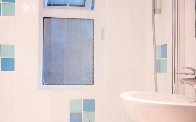 YKP Apartments - Mornington Crescent
