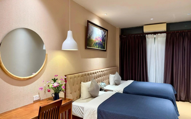 Hanoi Street Hotel