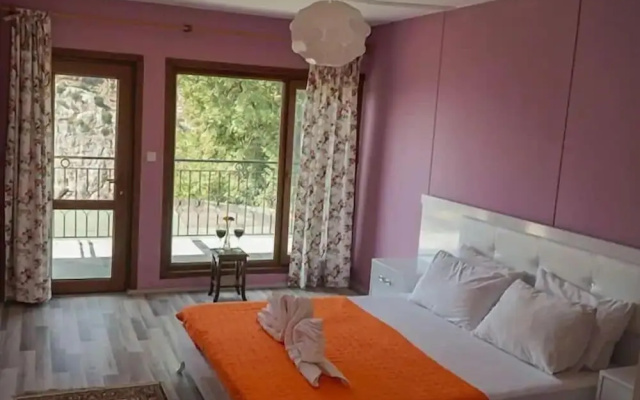 Onur Motel Faralya