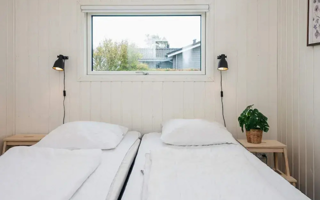 6 Person Holiday Home in Ronde