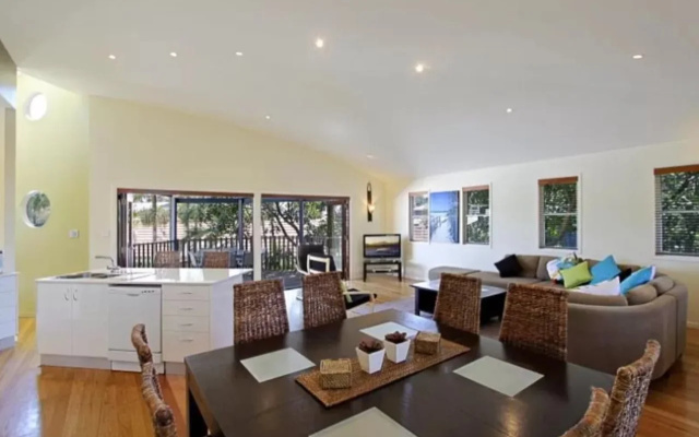 Beach House @ Tallows