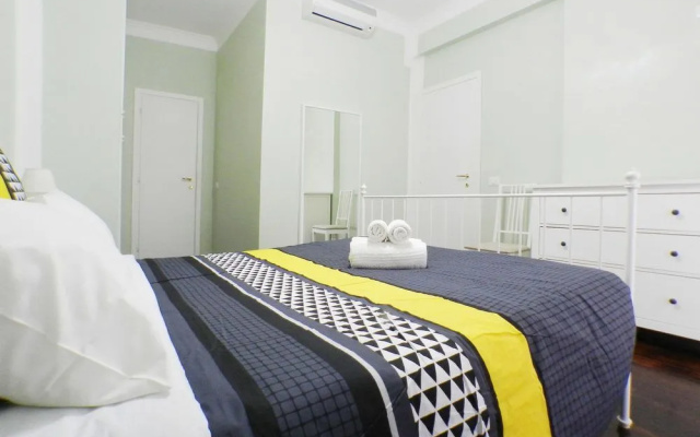 Longhi Holidays House
