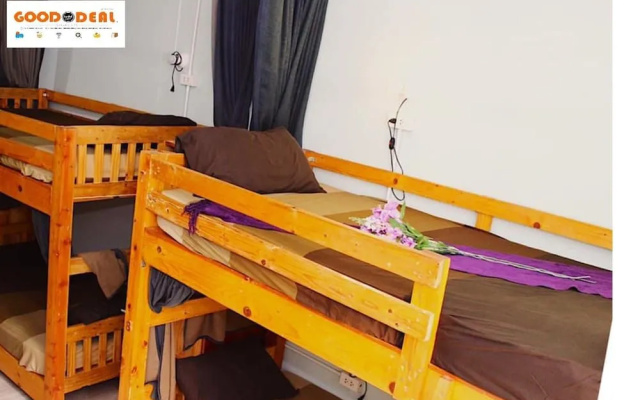 Good Deal Hostel