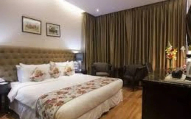 Hotel R Inn Delhi
