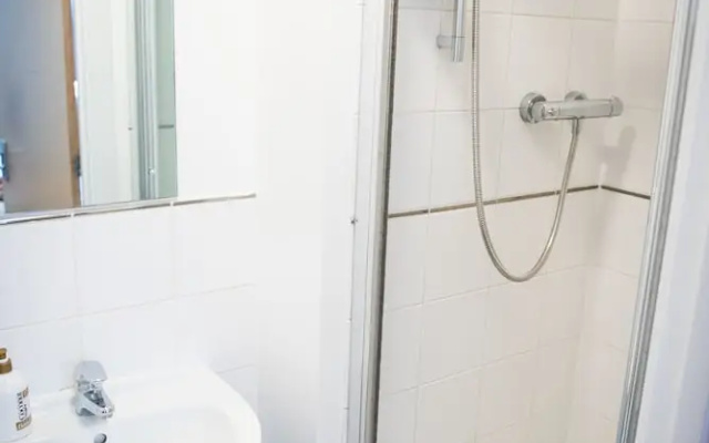 City Centre Pad with Secure Parking