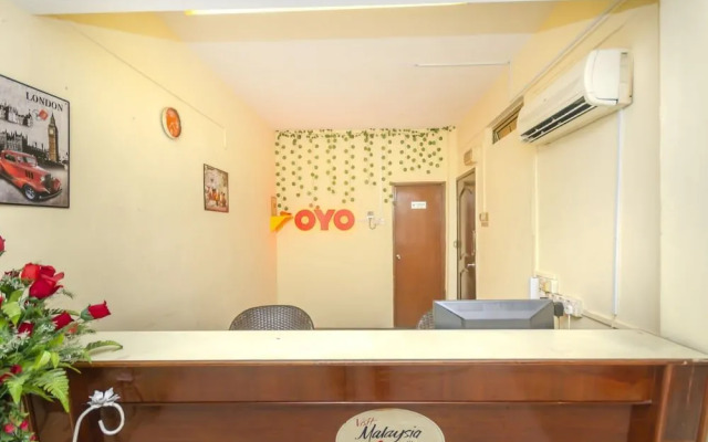 OYO 89703 B Link Hotel