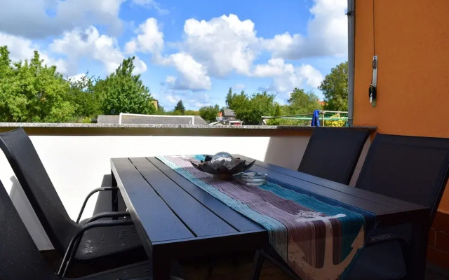 Quaint Bungalow in Reddelich near Baltic Sea Coast