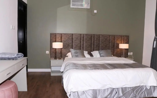 Mandaren Suites