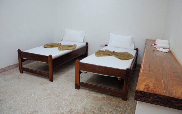 Zamu Beach Hotel