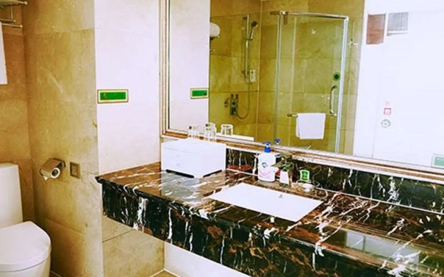 Vienna Hotel Guiyang Yunyan Baoshan North Road Brand