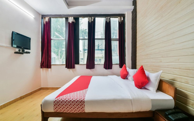 OYO 46081 Hotel Parinay Inn