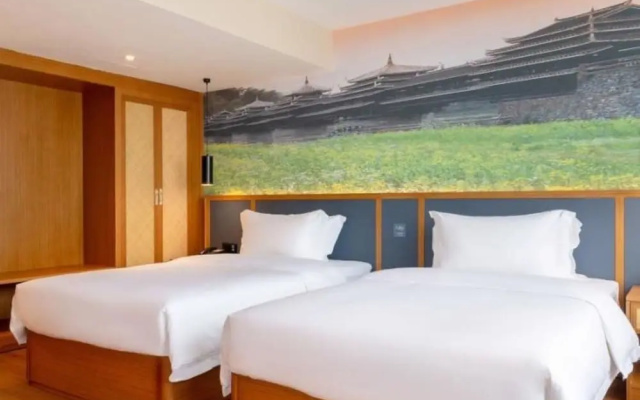 Taste Shangyi Hotel (Liuzhou Diwang North Station Store)