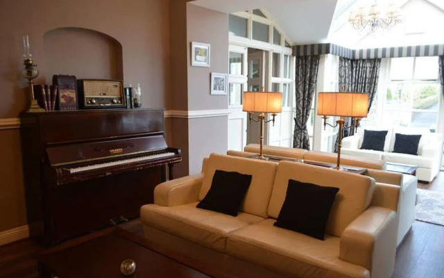 Woodfield House Hotel