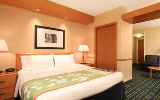 Fairfield Inn & Suites Woodbridge