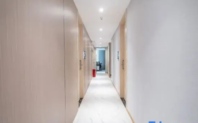 Hanshan Express Hotel (Zhangjiagang High-Speed Railway Station)