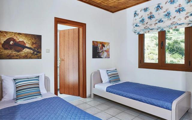 Spacious Villa With Private Jacuzzi Shared Pool and Amazing View RU